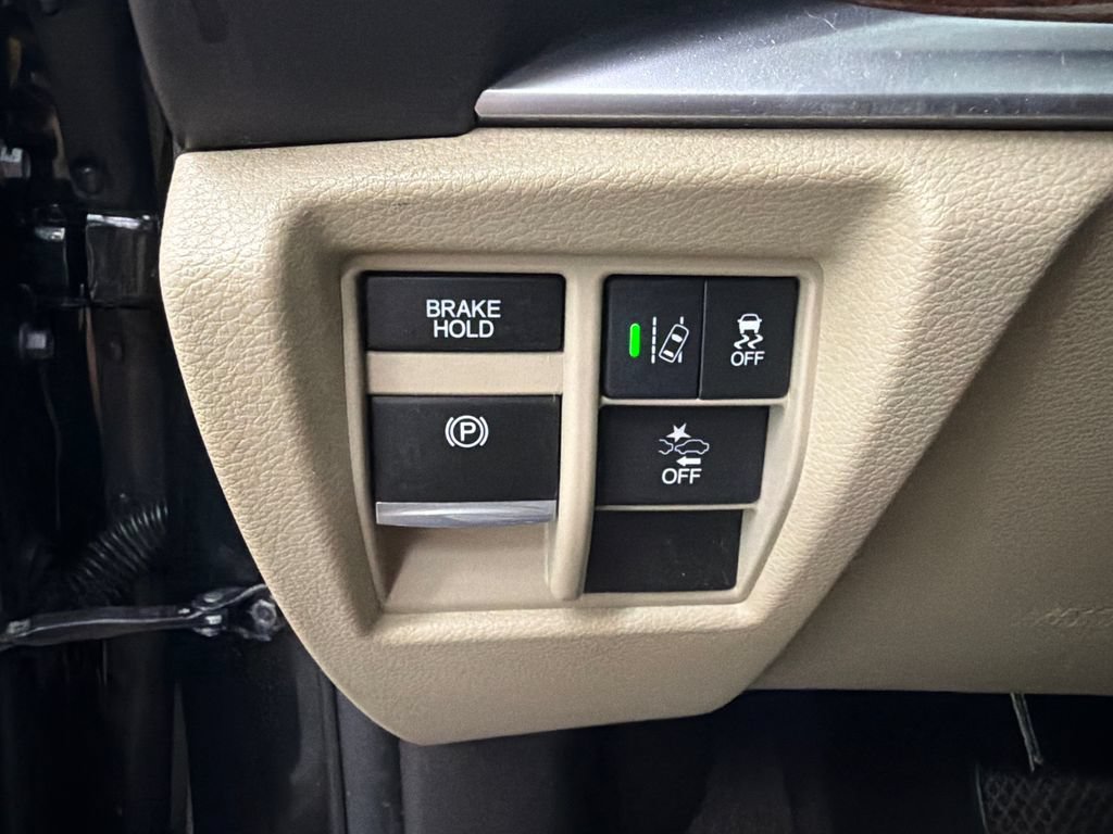 Used 2017 Acura MDX FWD image 34