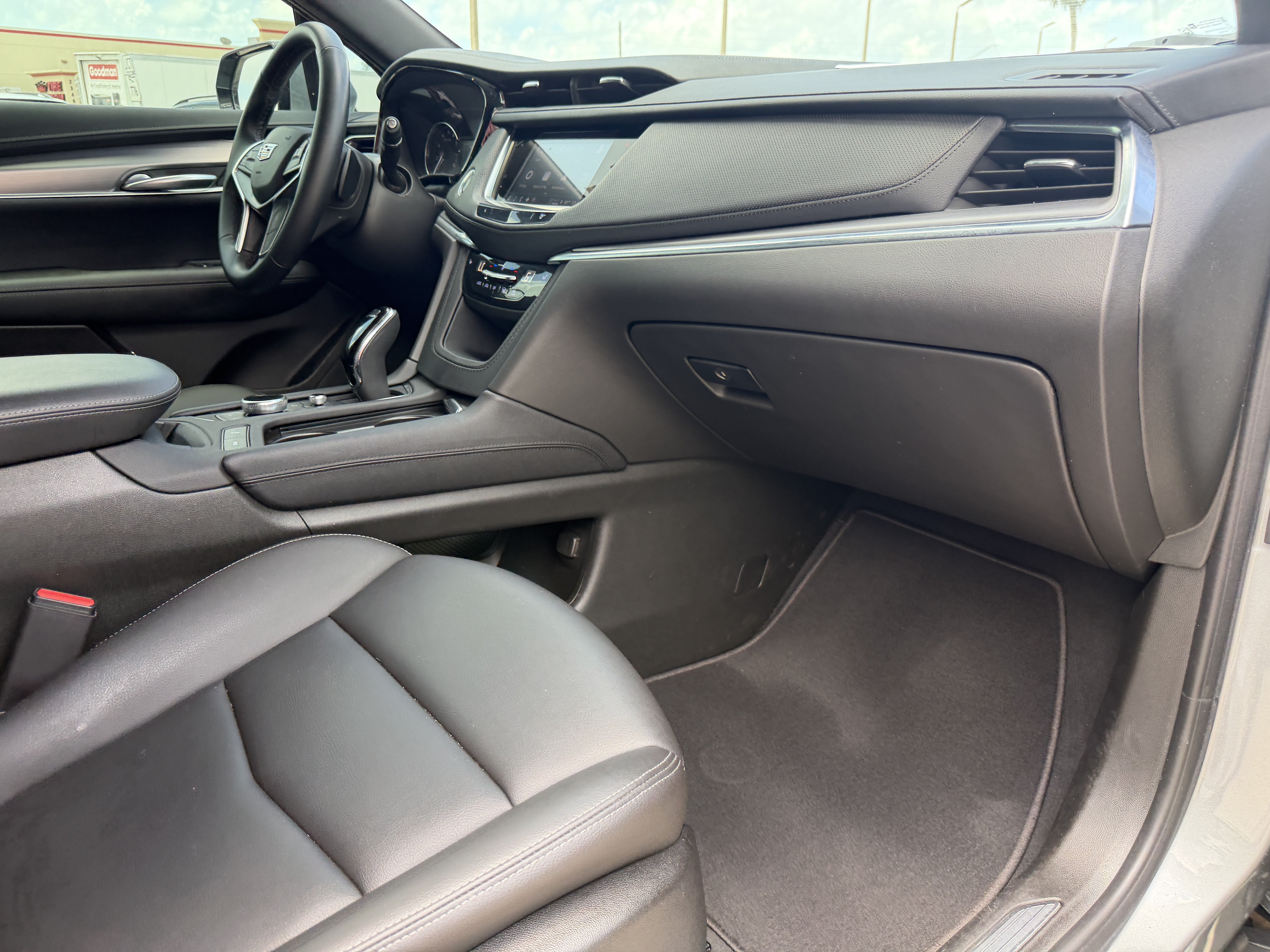 Used 2024 Cadillac XT5 Luxury FWD image 12