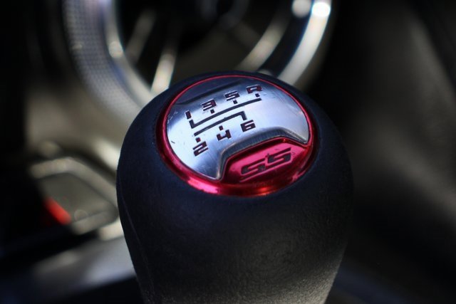 Used 2020 Chevrolet Camaro SS image 31