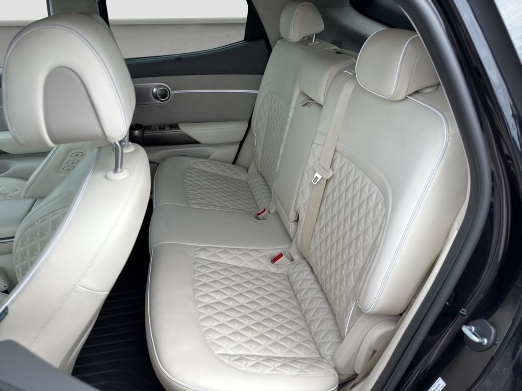 Used 2023 Genesis GV60 Performance AWD/4WD image 13