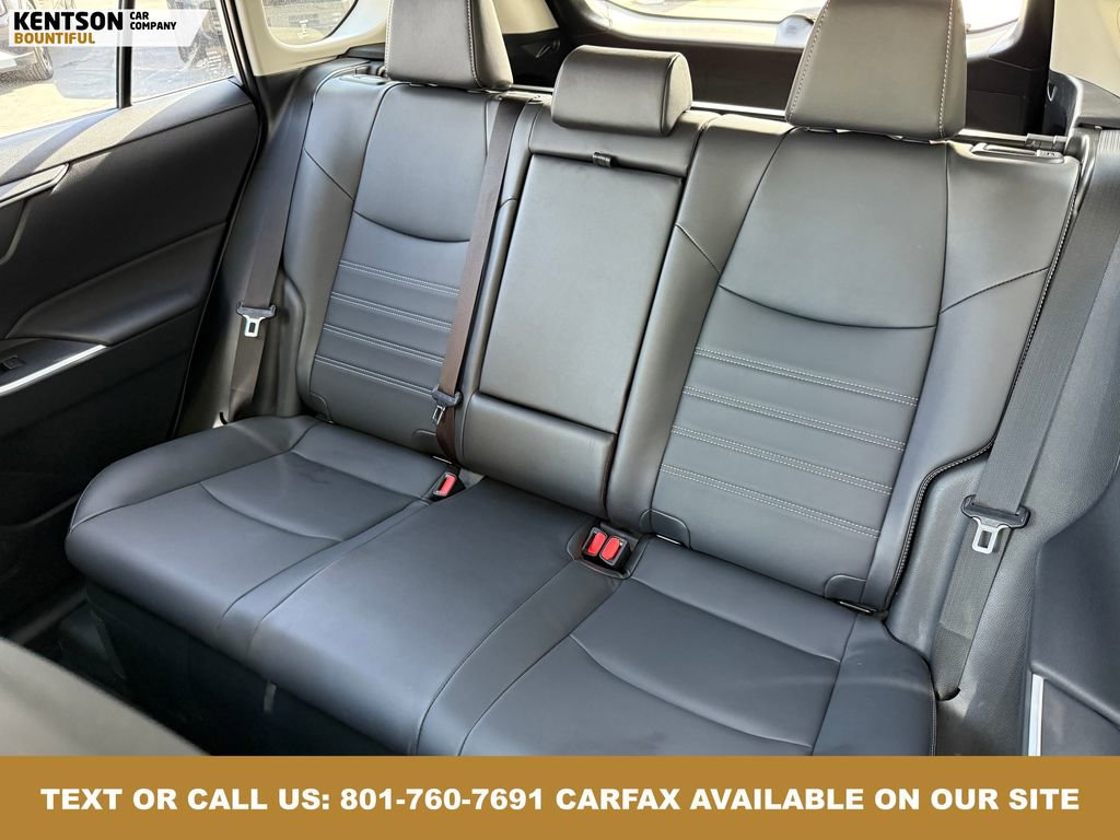 Used 2025 Toyota RAV4 XLE Premium image 33
