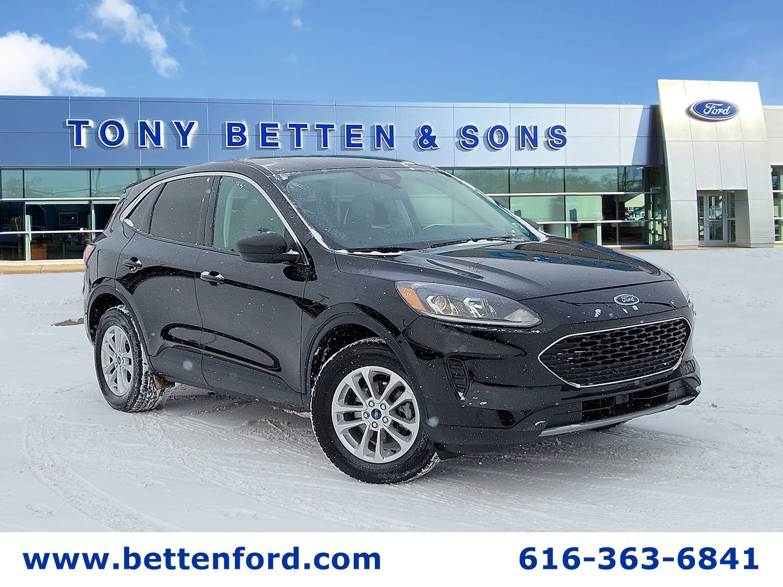 Certified 2022 Ford Escape SE w/ Convenience Package image 1