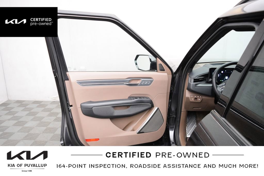 Certified 2024 Kia EV9 GT-Line AWD/4WD image 10