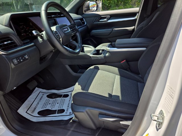 Used 2025 GMC Terrain Elevation AWD/4WD image 10