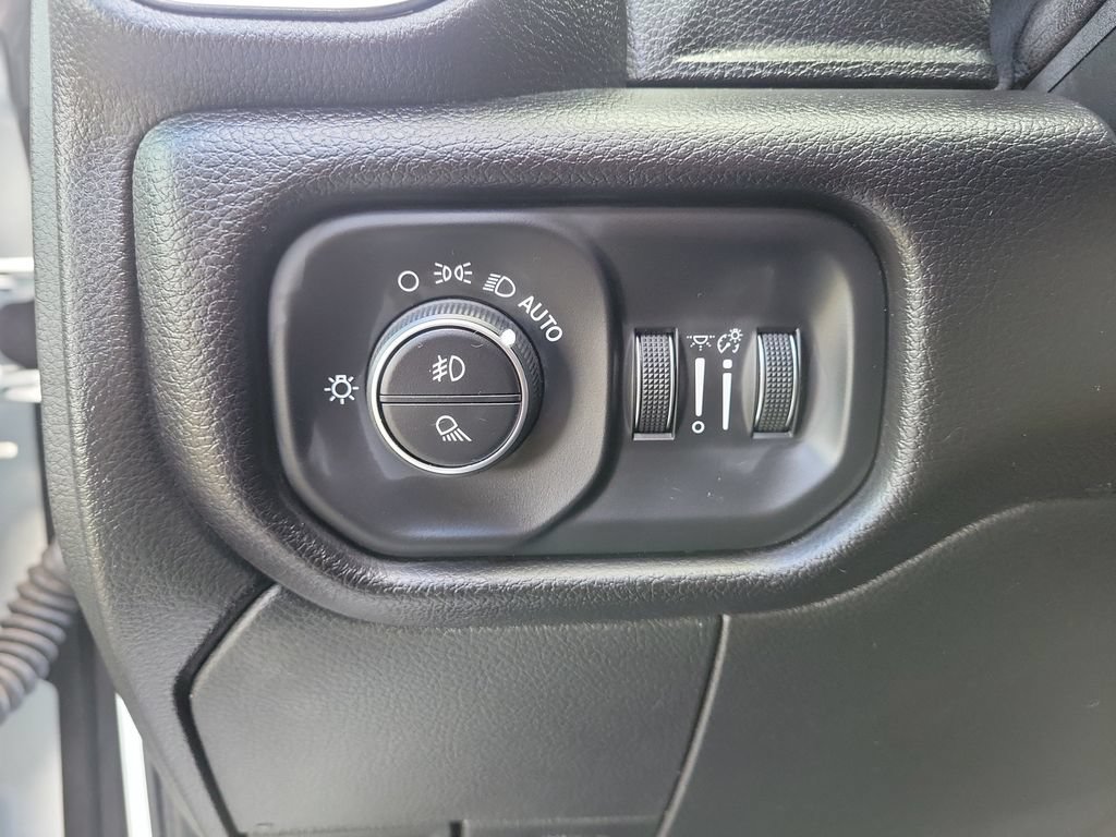 Used 2022 RAM 2500 Laramie AWD/4WD image 13