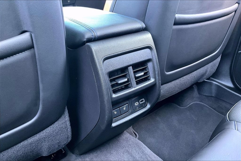Used 2024 Cadillac XT4 Sport FWD image 25