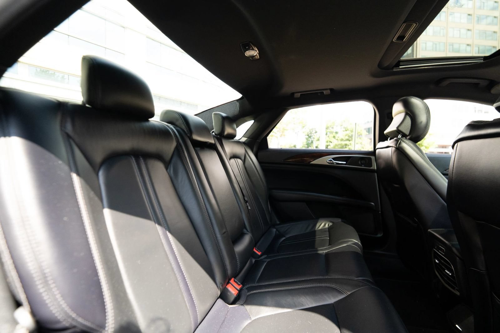Used 2019 Lincoln MKZ Reserve w/ Reserve Plus Package AWD/4WD image 16