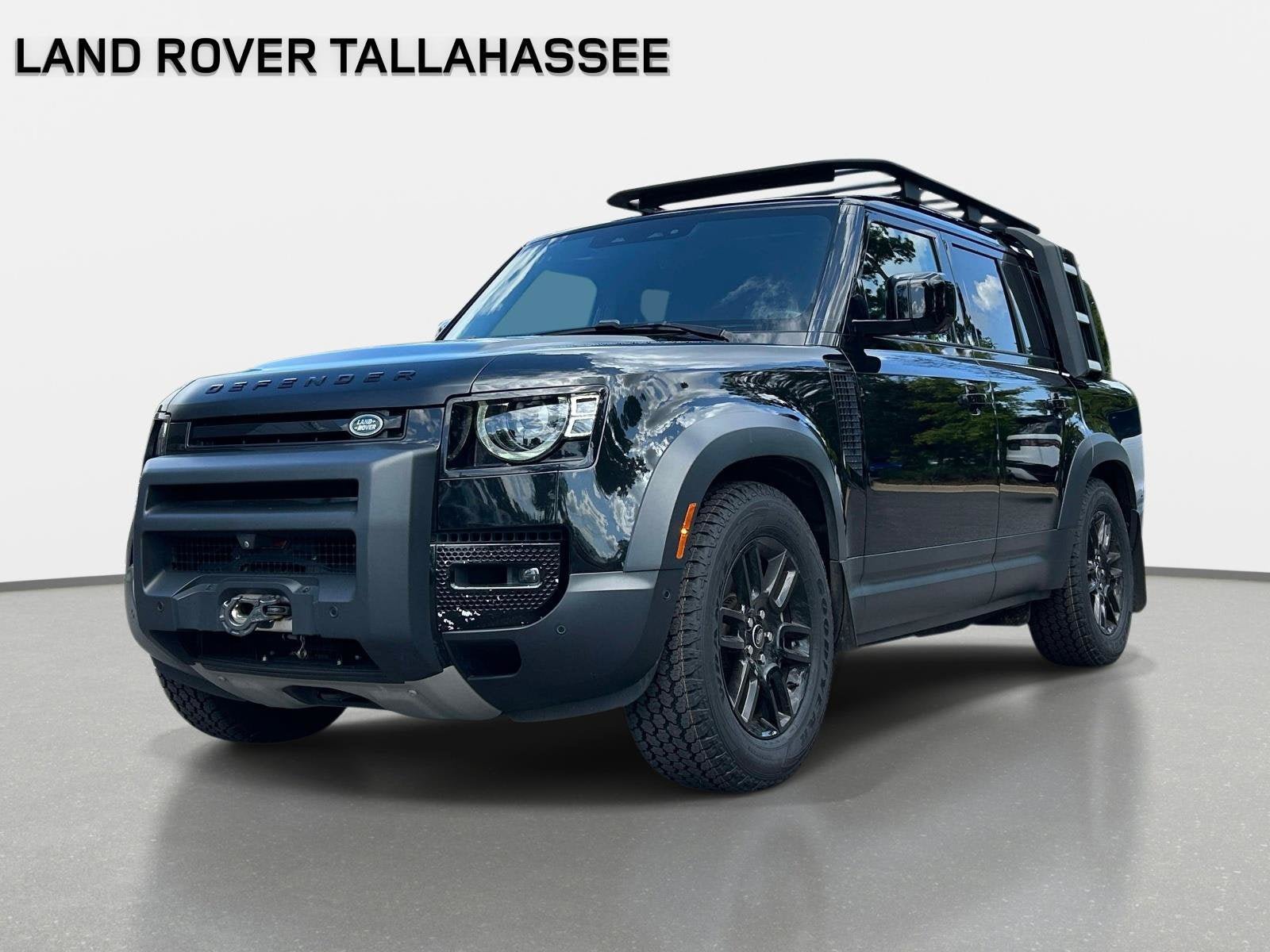 Used 2023 Land Rover Defender 130 SE AWD/4WD video 1