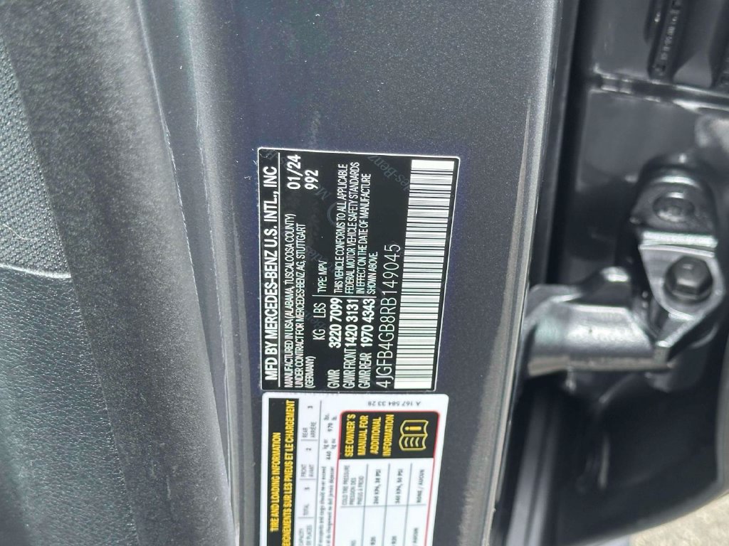 Used 2024 Mercedes-Benz GLE 450e 4MATIC image 33