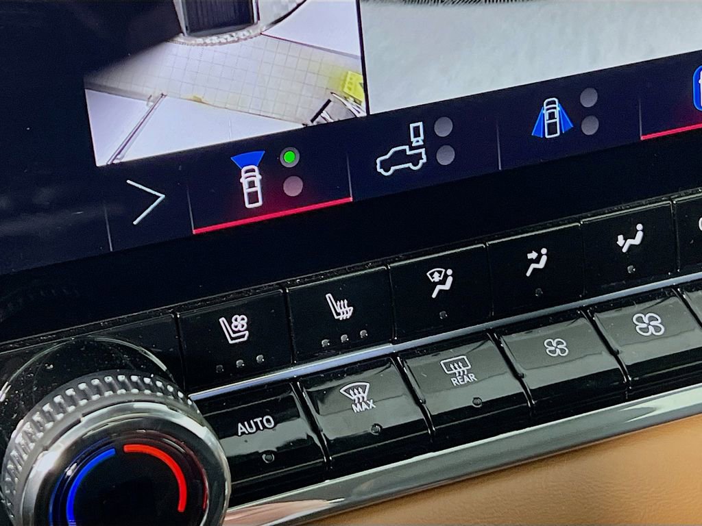 Certified 2025 GMC Canyon AT4 w/ Nightfall Edition image 17