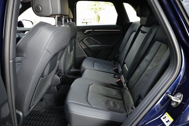 Certified 2025 Audi Q3 2.0T Premium w/ Convenience Package image 25