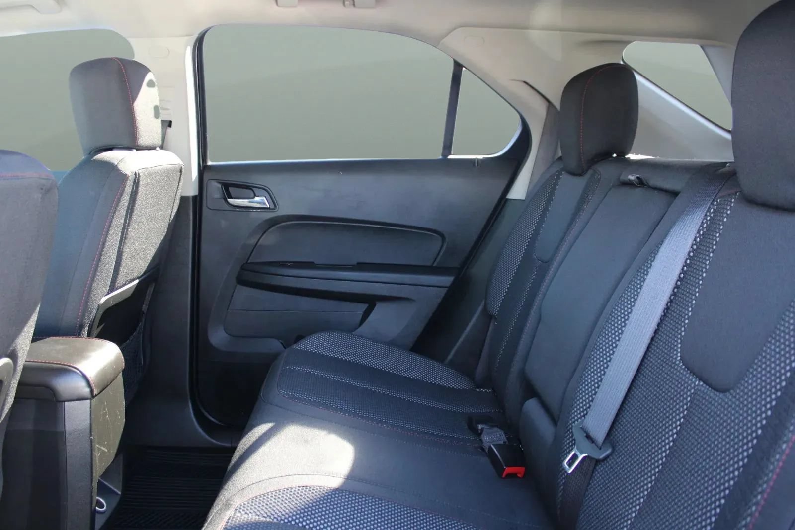 Used 2015 Chevrolet Equinox LT AWD/4WD image 24