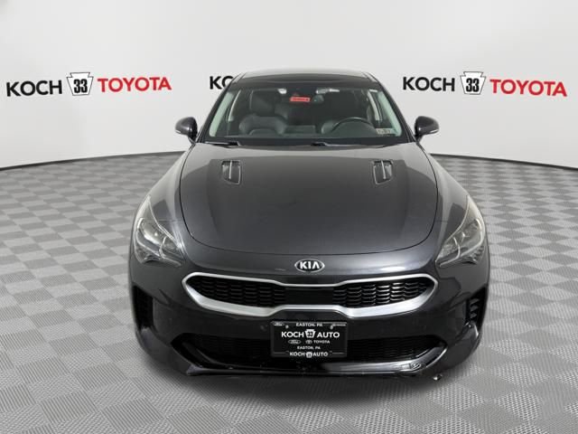 Used 2019 Kia Stinger Premium image 2