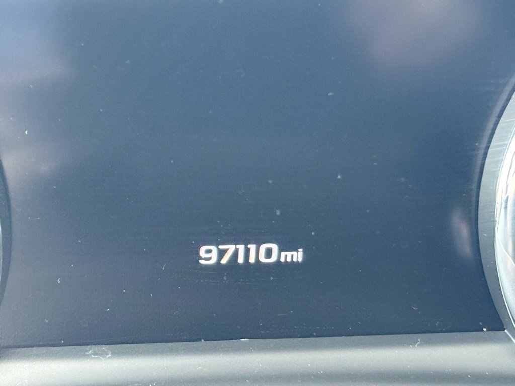 Used 2020 GMC Yukon XL Denali image 21