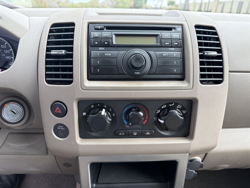 Used 2012 Nissan Pathfinder S RWD image 21