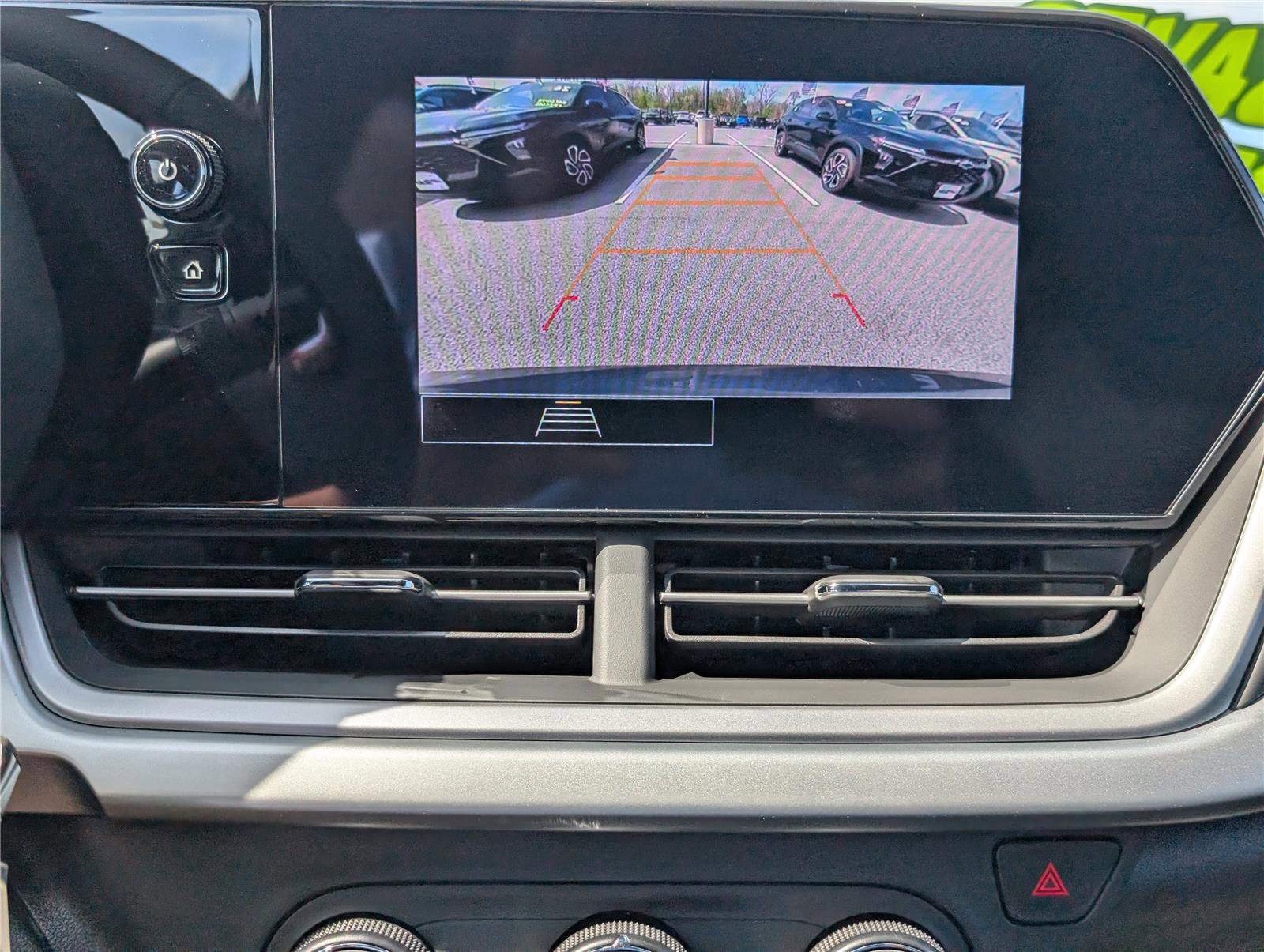 New 2026 Chevrolet Trax RS w/ Sunroof Package FWD image 21