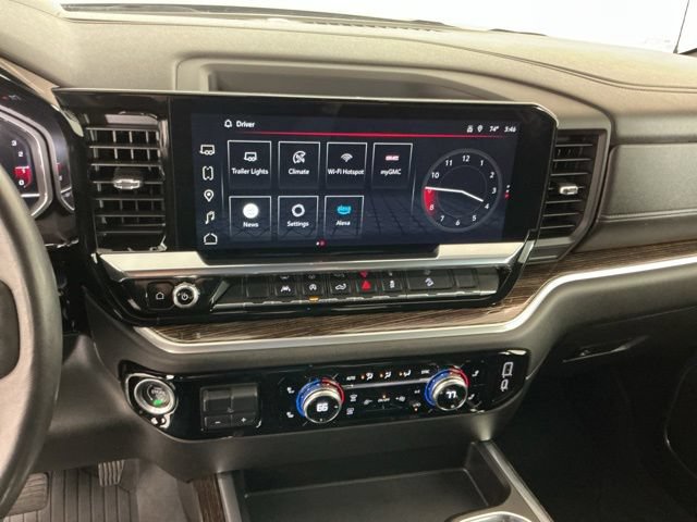Used 2023 GMC Sierra 1500 Elevation w/ X31 Off-Road Package AWD/4WD image 17