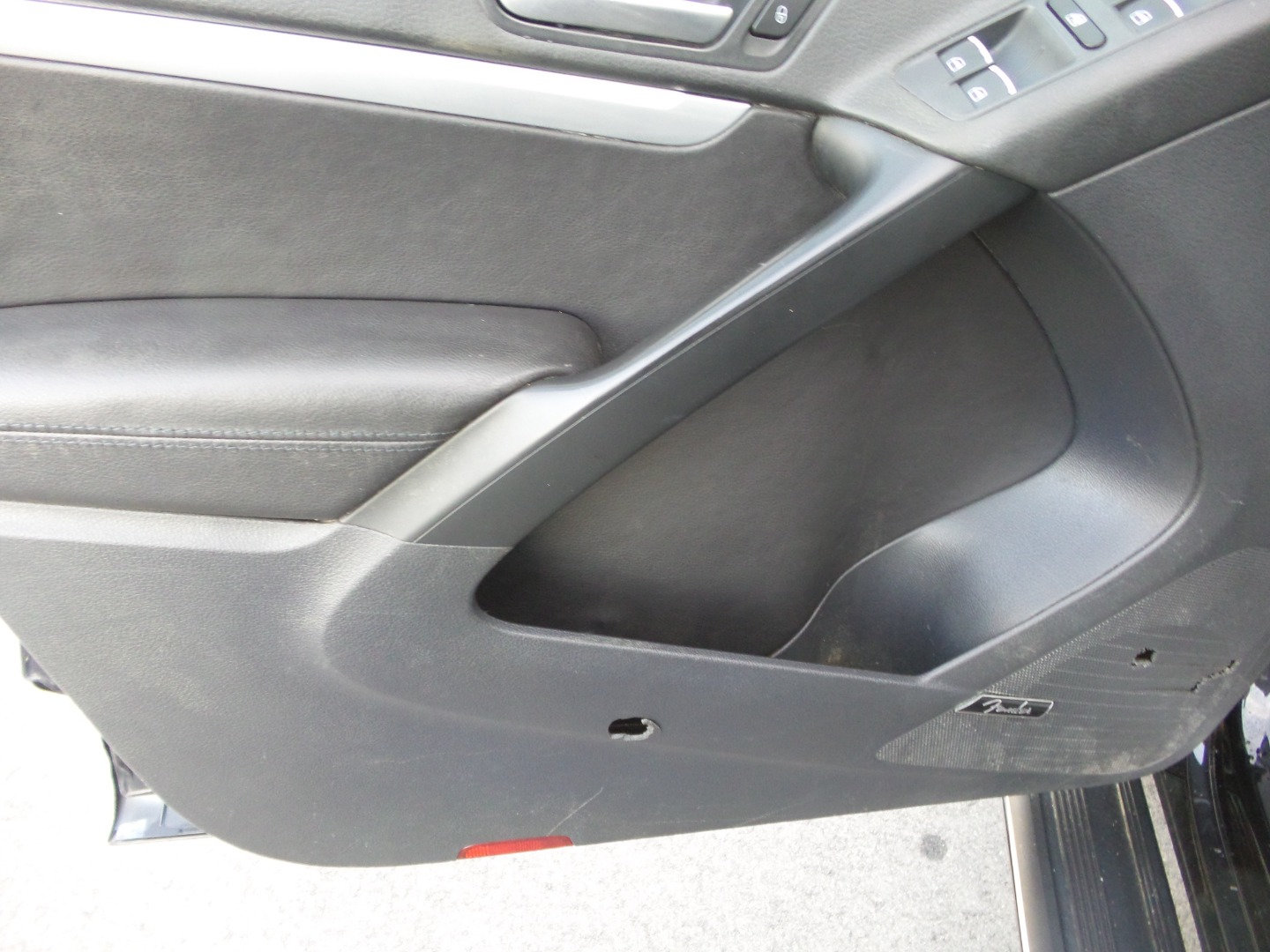 Used 2015 Volkswagen Tiguan R-Line FWD image 41