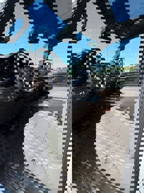 New 2026 GMC Sierra 2500 SLT image 15