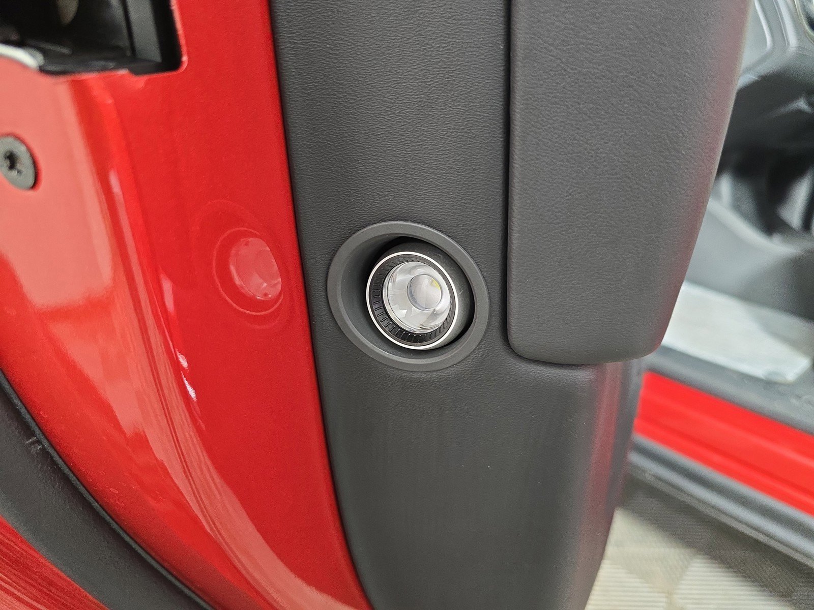Used 2023 Rivian R1T Adventure AWD/4WD image 30