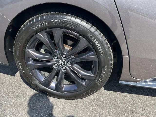 Used 2022 Toyota Sienna XSE image 12
