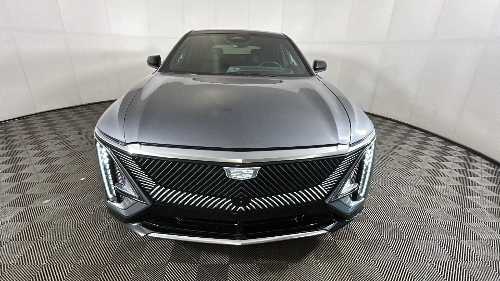 Used 2023 Cadillac Lyriq AWD image 8
