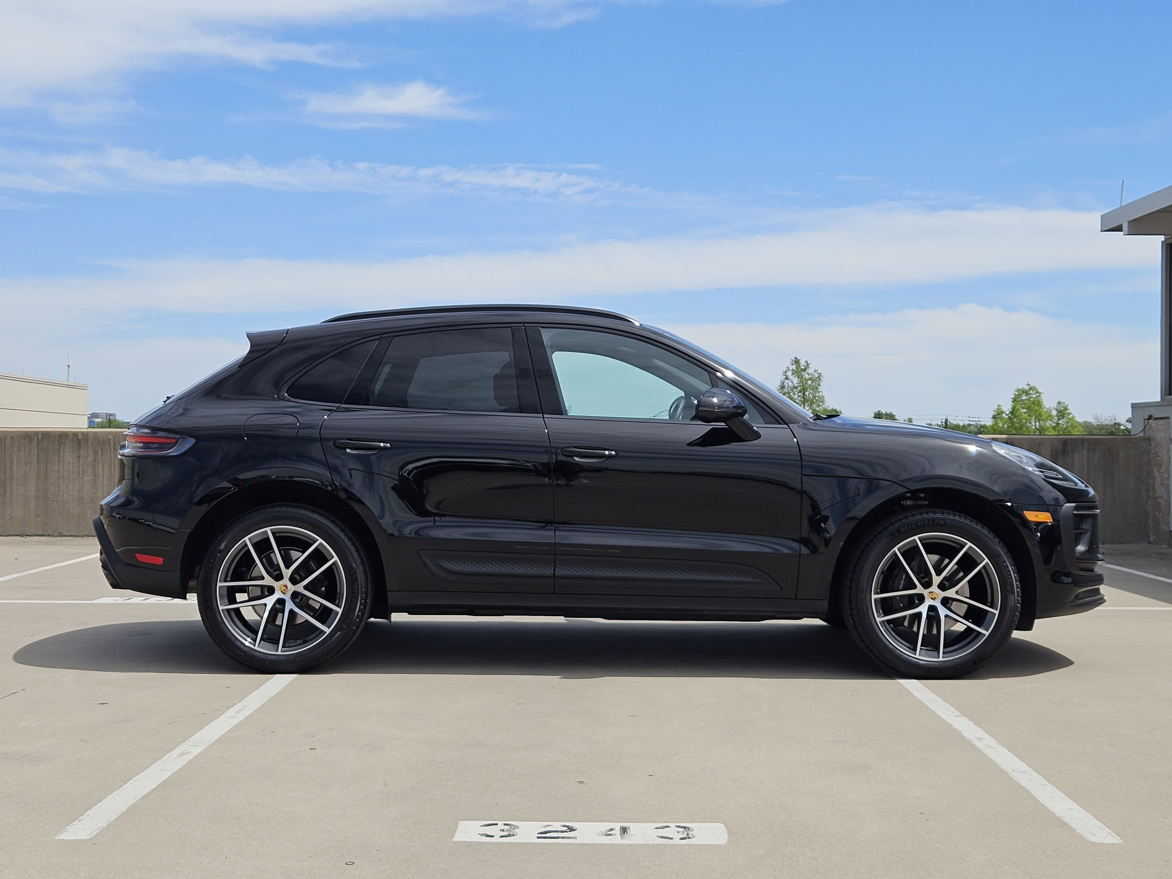 Certified 2026 Porsche Macan image 9