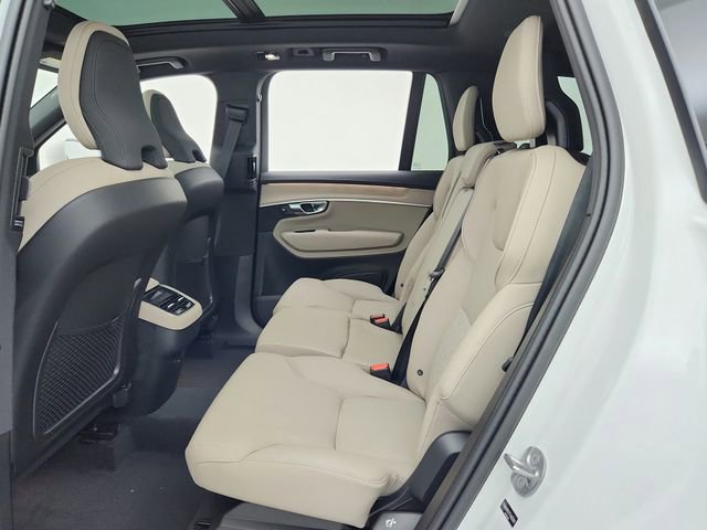 New 2026 Volvo XC90 B6 Plus w/ Protection Package Premier image 34