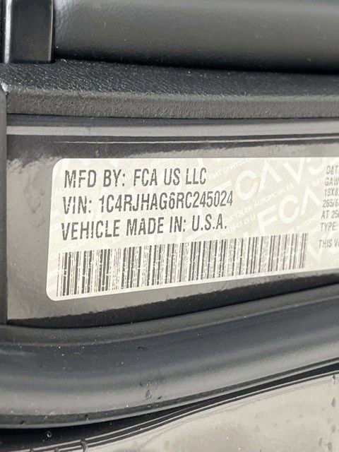 Certified 2024 Jeep Grand Cherokee Laredo X w/ Luxury Tech Group I image 35