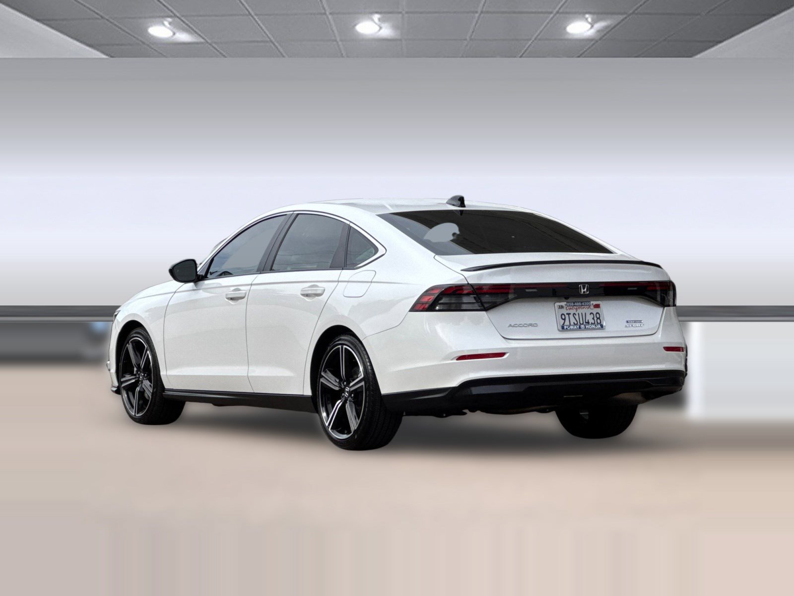 Used 2025 Honda Accord Sport image 3