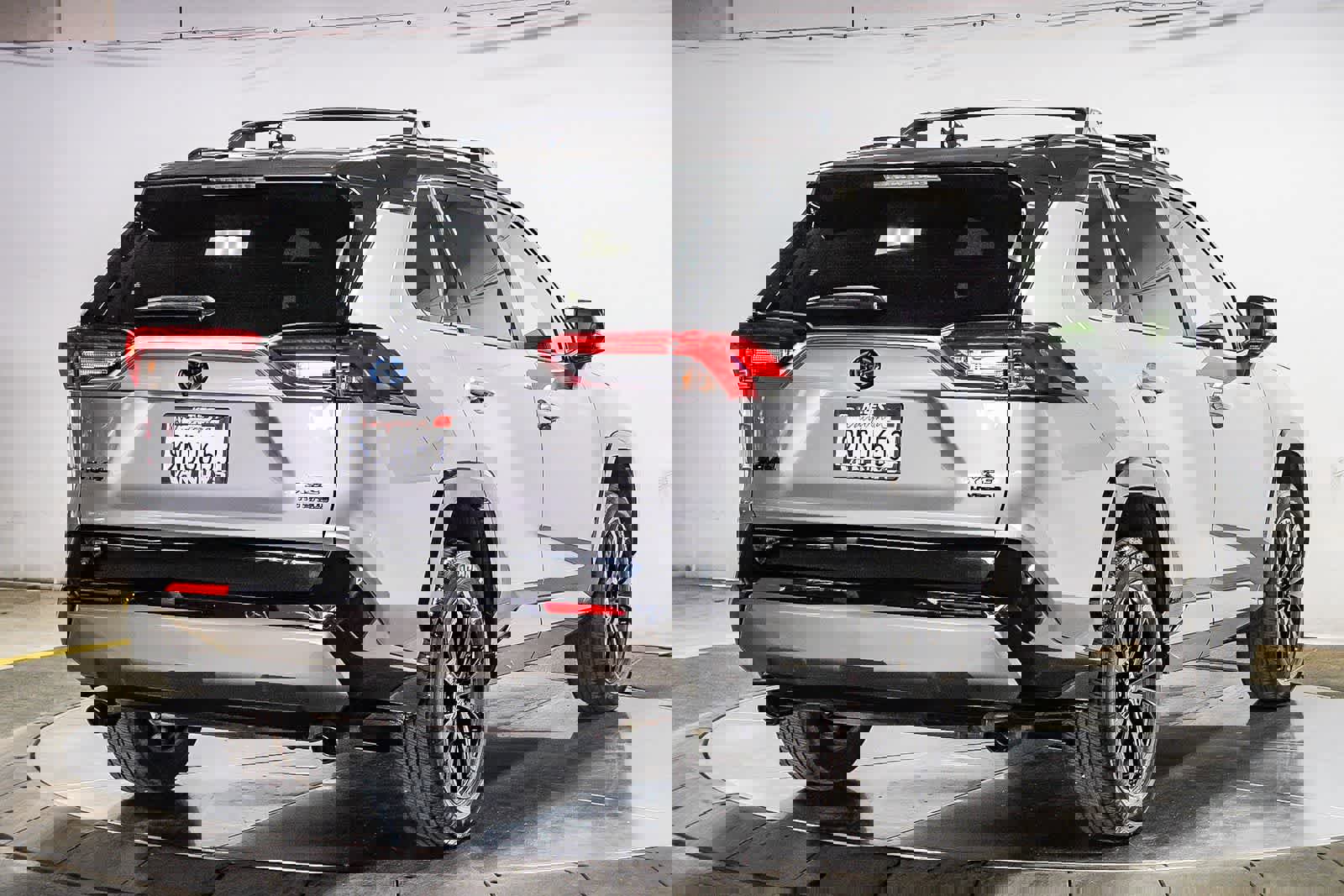 Used 2024 Toyota RAV4 XSE w/ Advanced Technology Package image 4