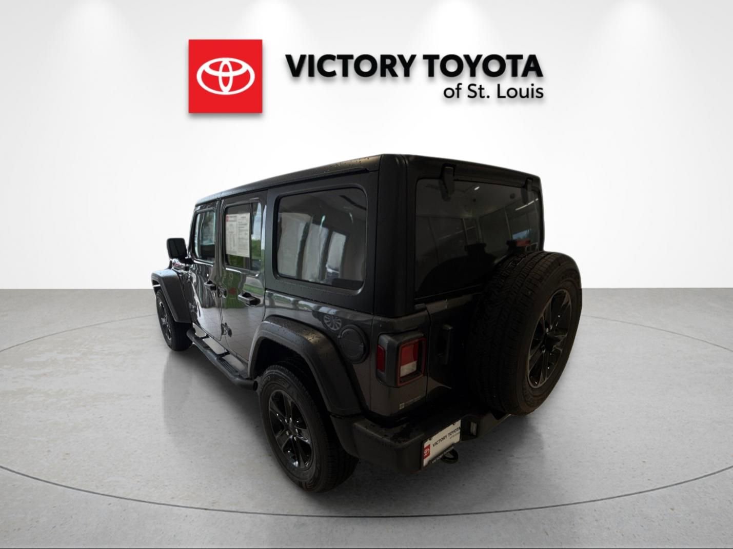 Used 2022 Jeep Wrangler Unlimited Sport AWD/4WD image 5