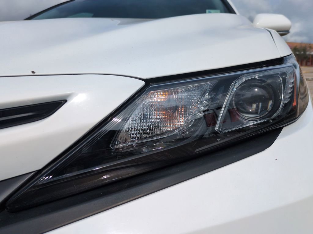 Used 2024 Toyota Camry SE FWD image 10
