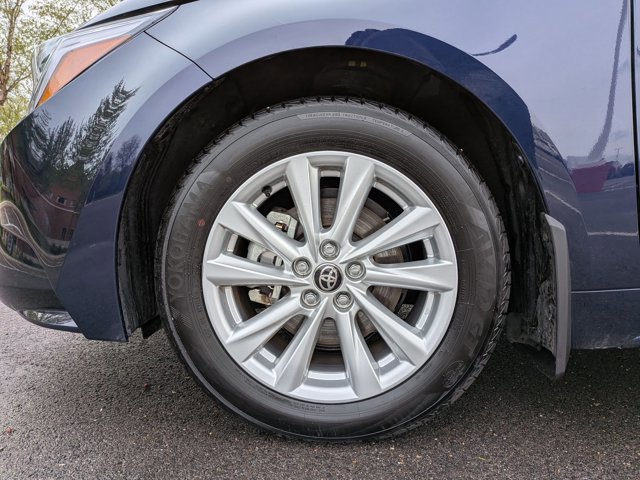 Used 2026 Toyota Corolla XLE FWD image 21