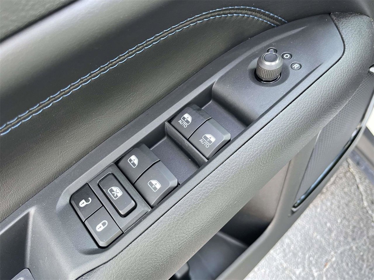 New 2026 Jeep Compass Latitude image 27