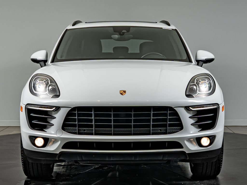 Used 2018 Porsche Macan AWD/4WD image 11