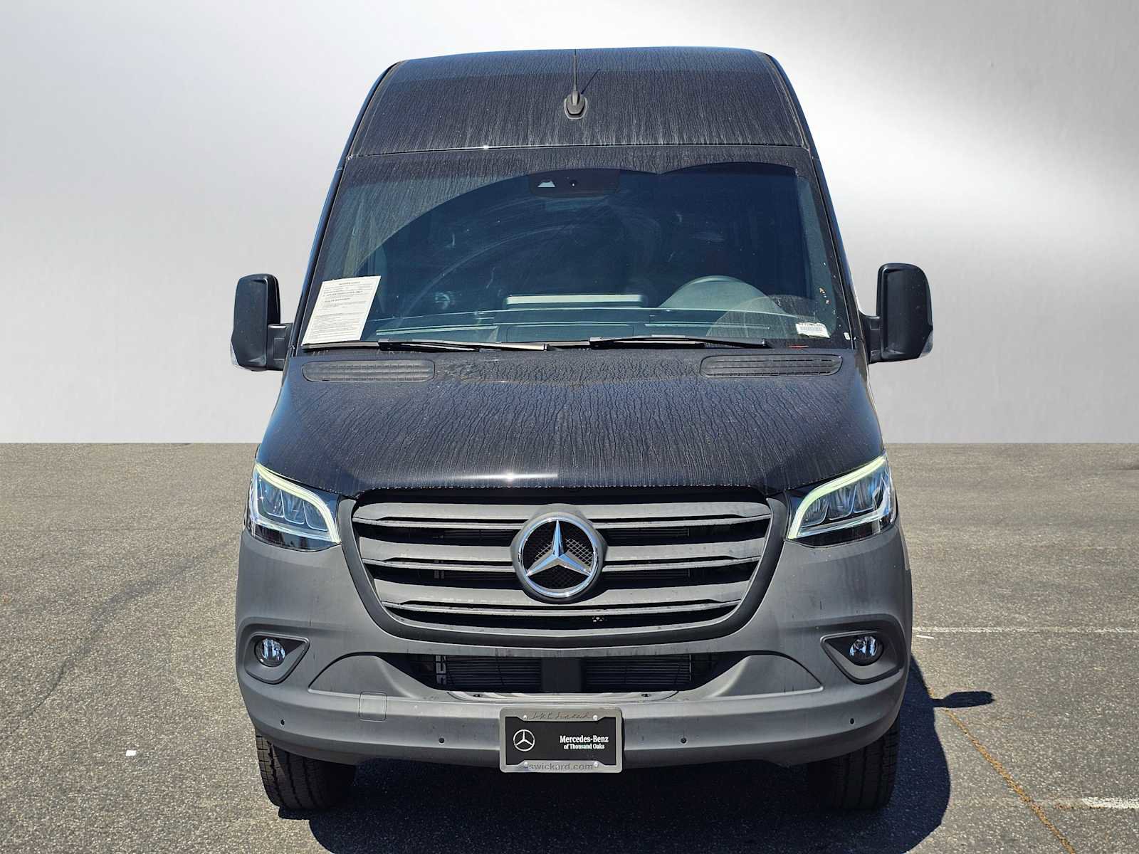 Used 2024 Mercedes-Benz Sprinter 3500 image 8