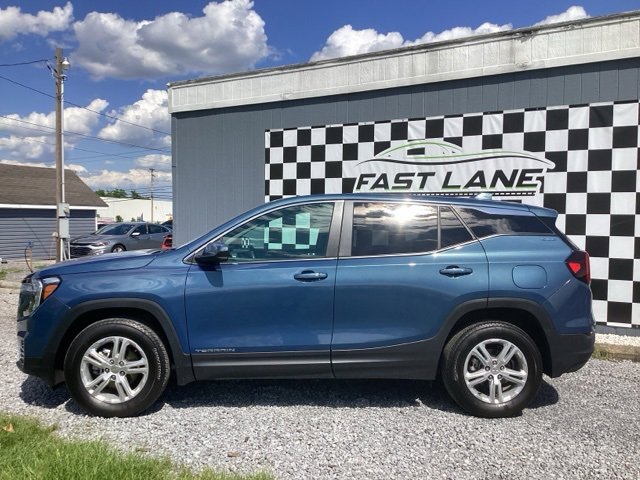 Used 2024 GMC Terrain SLE image 7