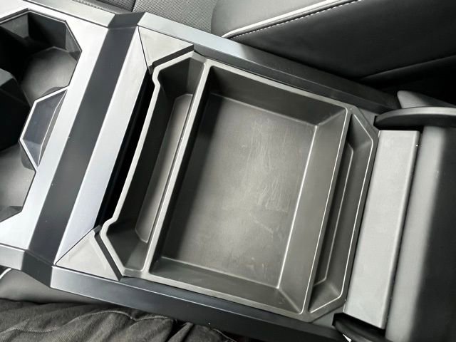 Used 2024 Tesla Cybertruck AWD Crew Cab image 22