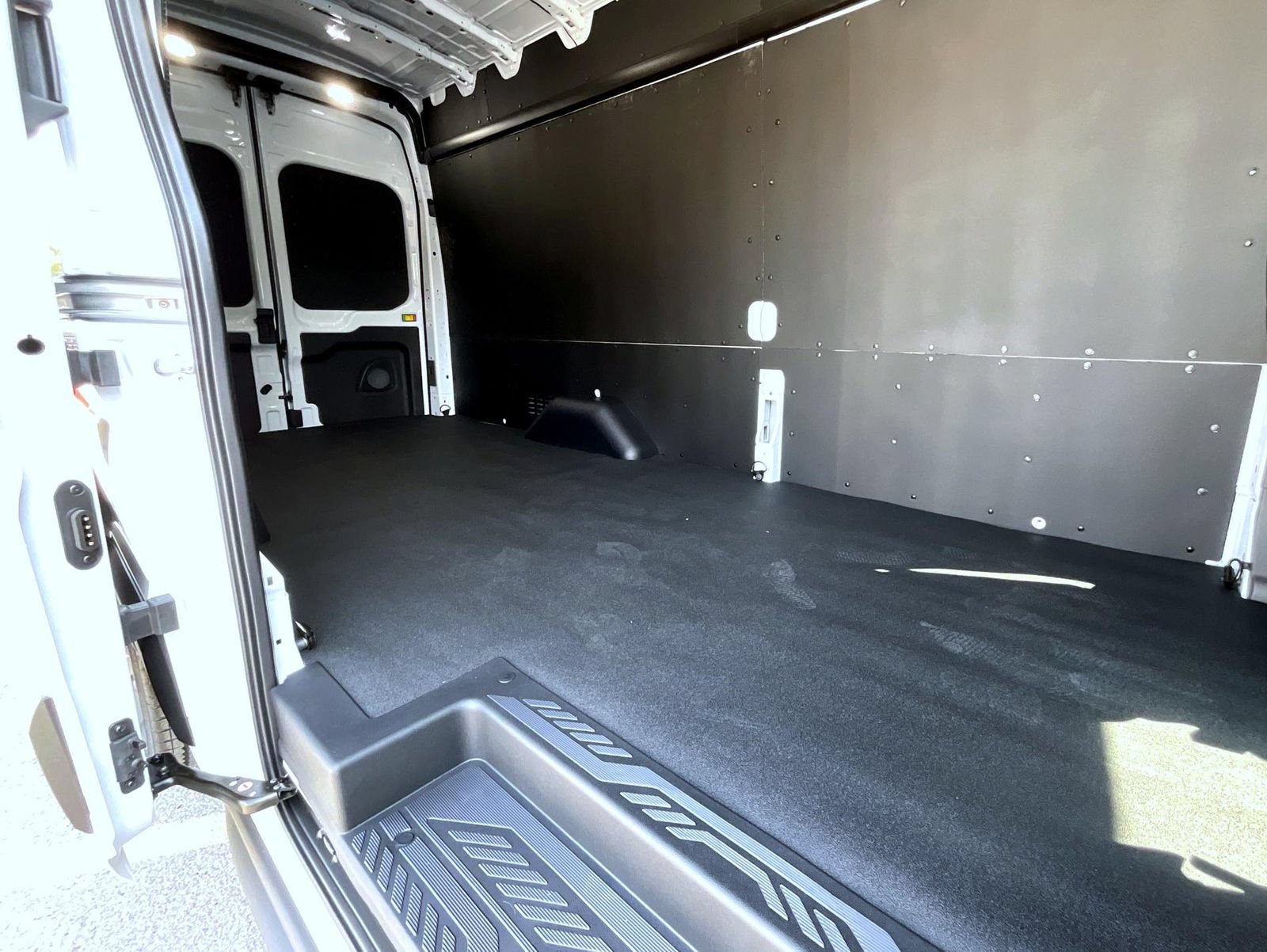 New 2026 Ford Transit 350 148 High Roof Extended w/ Load Area Protection Package RWD image 17