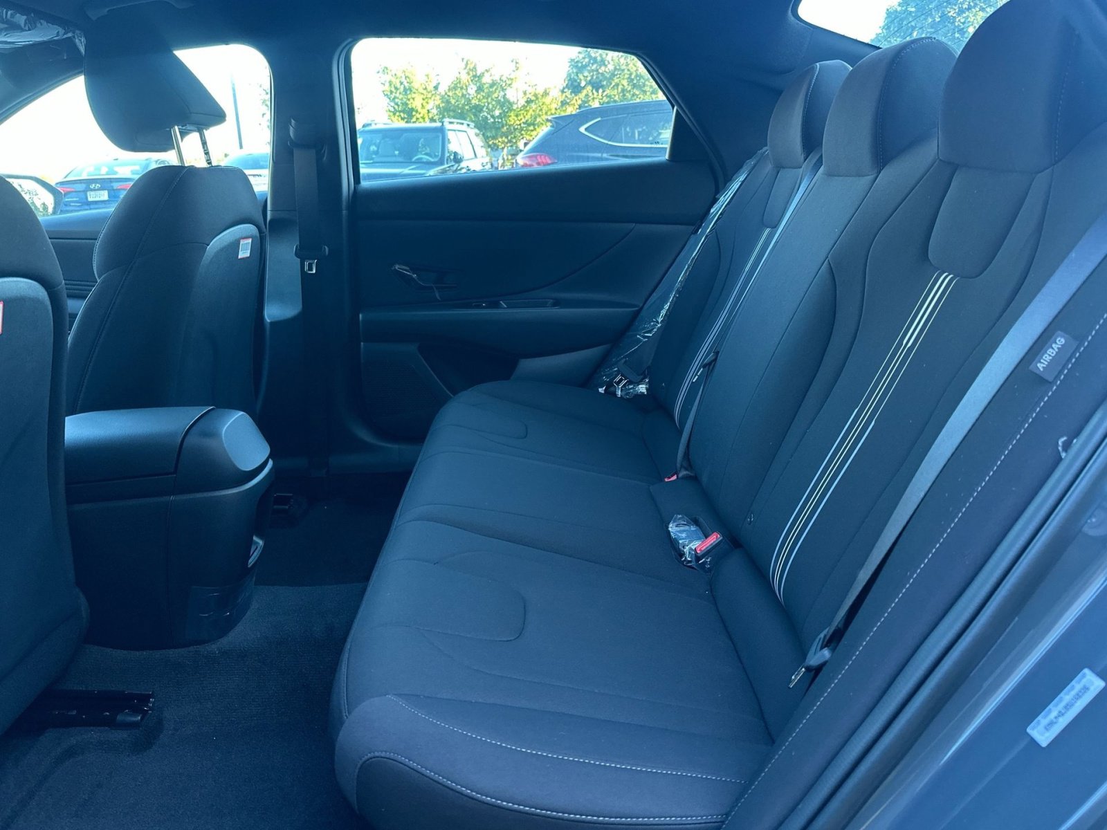 New 2025 Hyundai Elantra SEL image 23