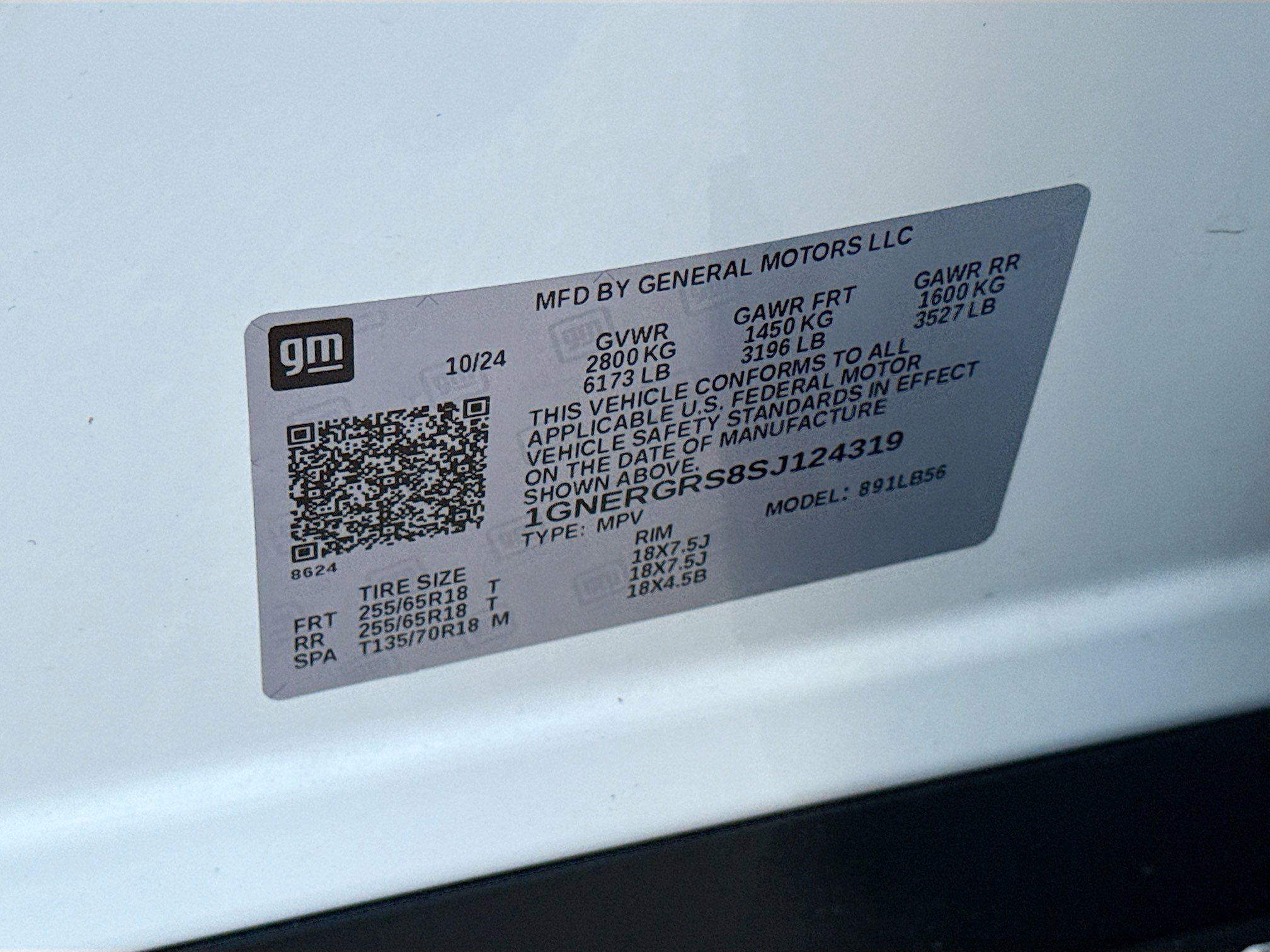 Used 2025 Chevrolet Traverse LT image 45