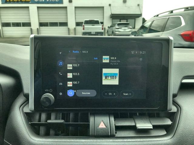 Used 2025 Toyota RAV4 LE AWD/4WD image 16