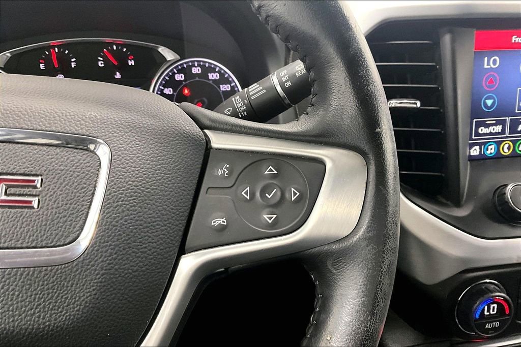 Used 2020 GMC Acadia SLT w/ Premium Package image 19
