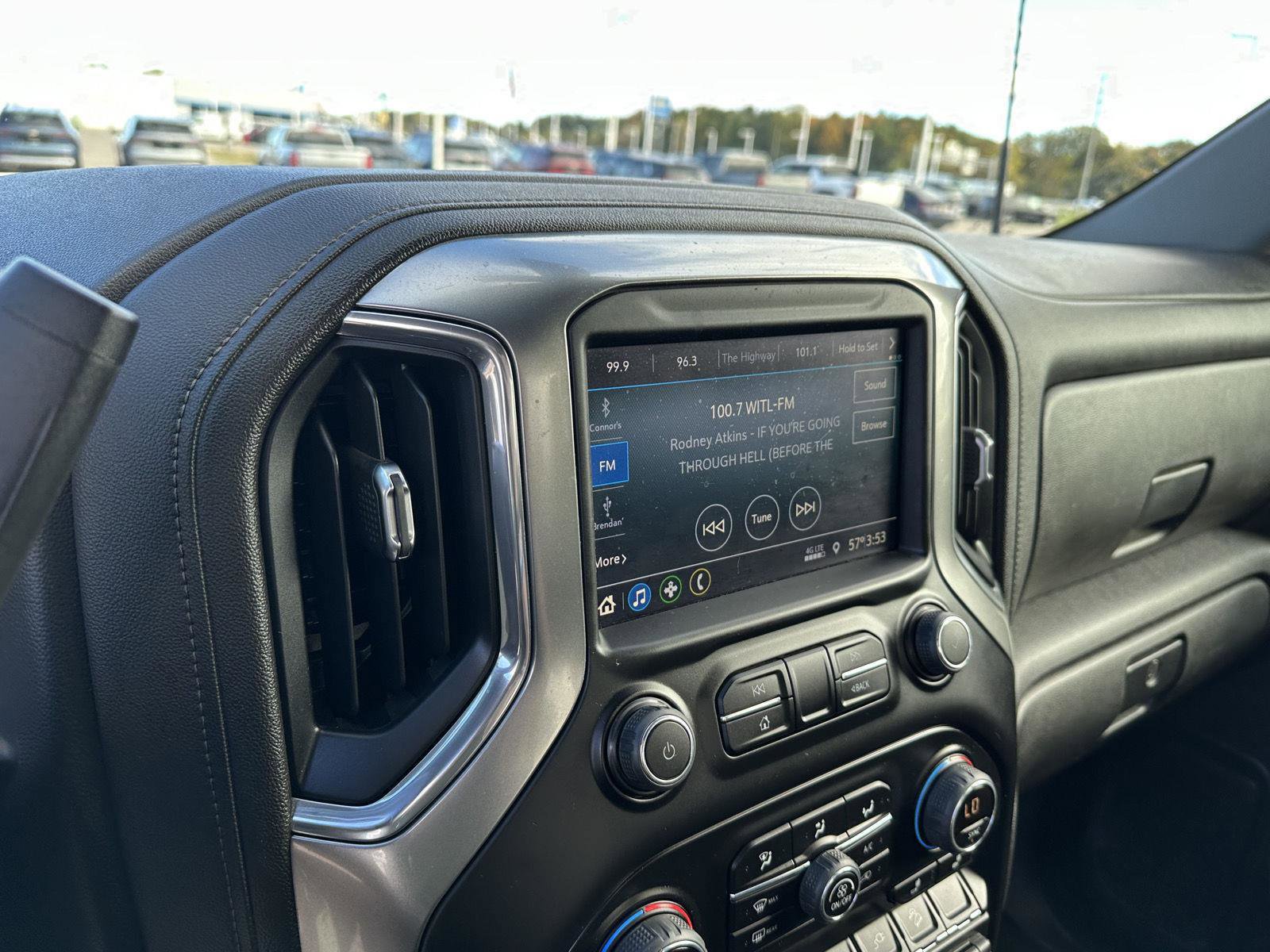 Used 2023 Chevrolet Silverado 2500 LT image 29