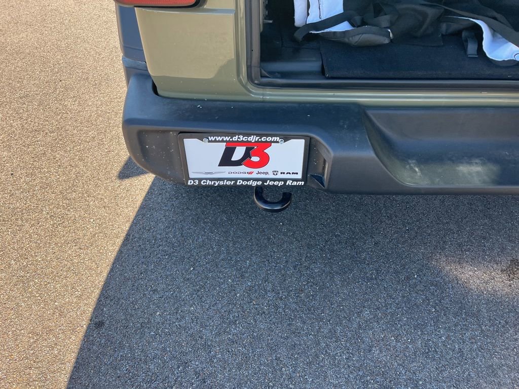 Used 2025 Jeep Wrangler Sport image 34