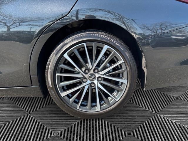 Used 2025 Lexus ES 350 w/ Premium Package image 31