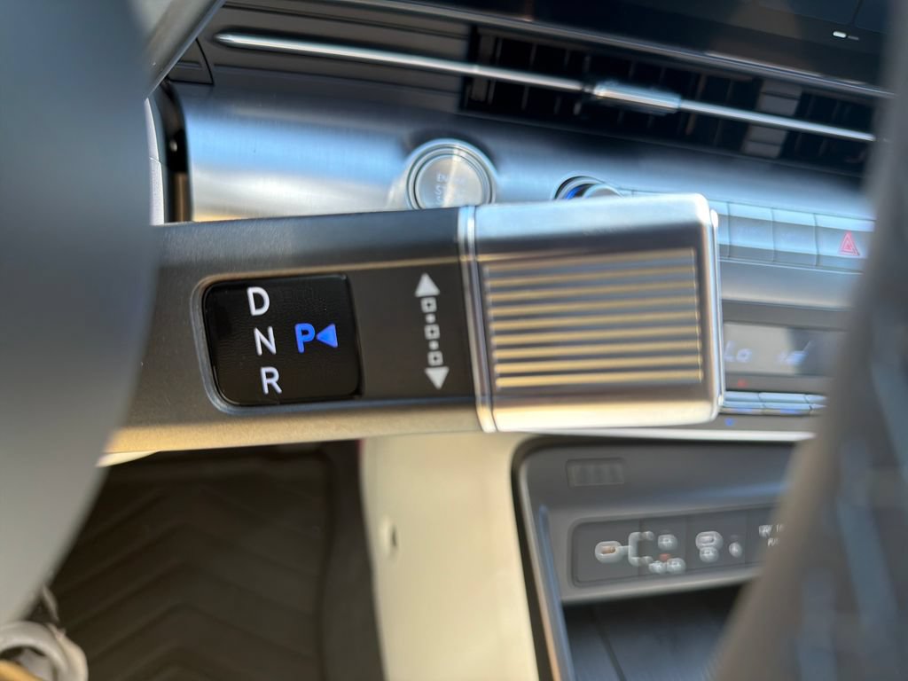 New 2026 Hyundai Kona SEL Premium FWD image 28