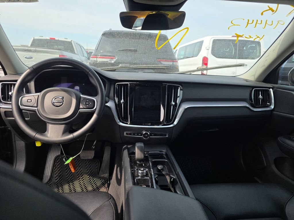 Used 2024 Volvo S60 B5 Core AWD/4WD image 5