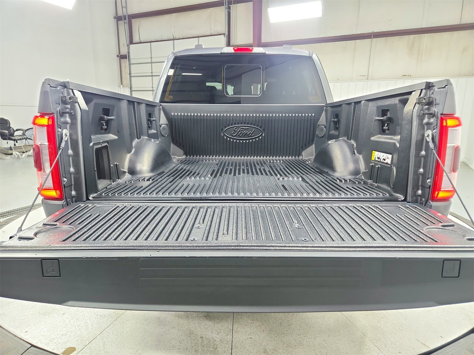 Used 2023 Ford F150 Lariat w/ Equipment Group 502A High image 53